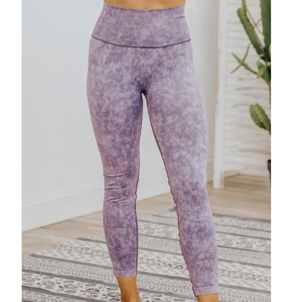 Vintage wash leggings. NWOT